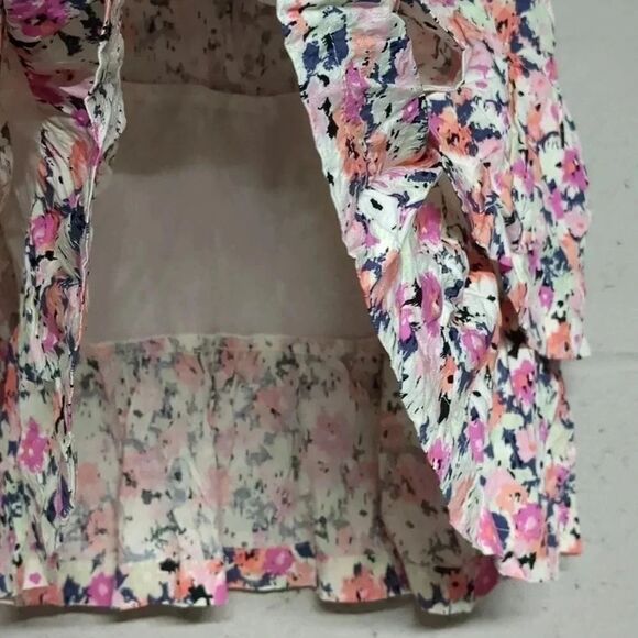 Universal Thread Women's Multifloral Tiered Flowy Mini Skirt Size XS NWT - Picture 4 of 7